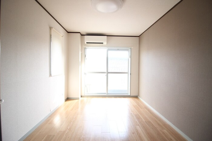 ハイツSHINの居室