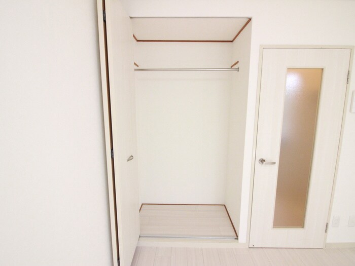 物件内観写真11　(収納)