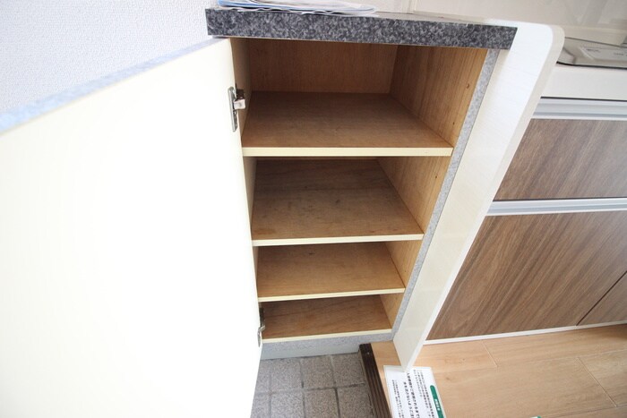 物件内観写真13　(靴箱)