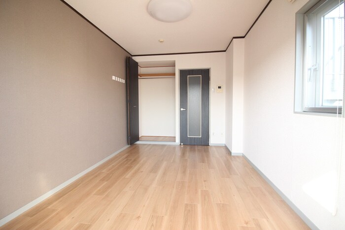 物件内観写真14　(居室)