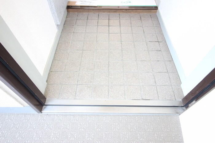 物件内観写真21　(玄関)