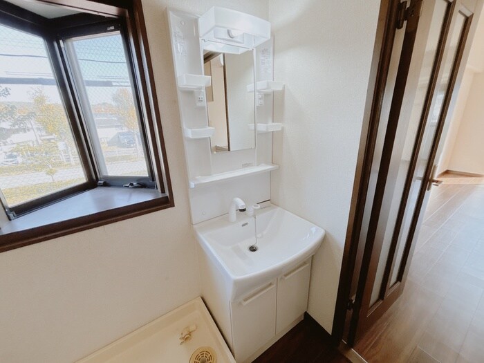 物件内観写真12　(洗面)