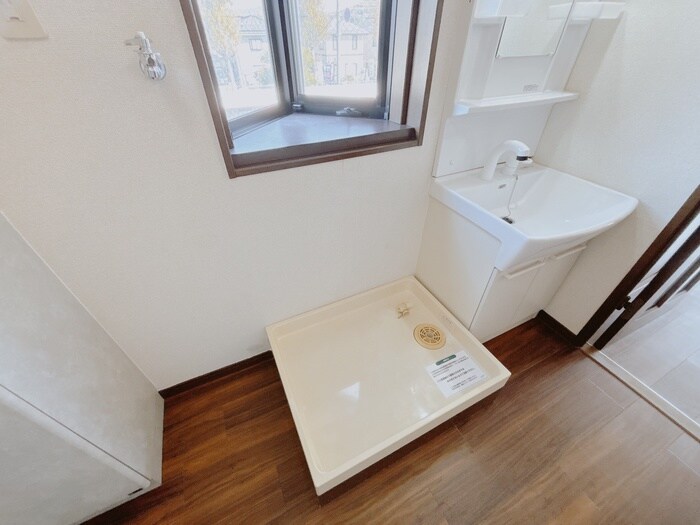 物件内観写真19　(洗濯機置場)