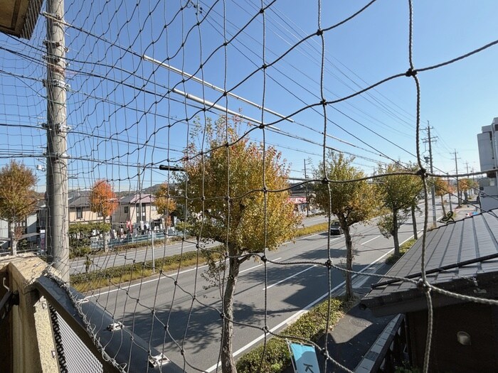 物件内観写真22　(室内からの展望)