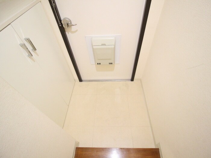物件内観写真17　(玄関)