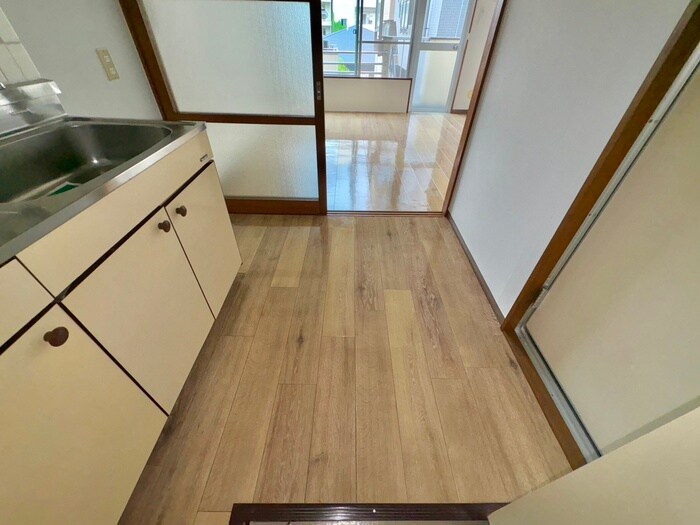 物件内観写真18　(廊下)