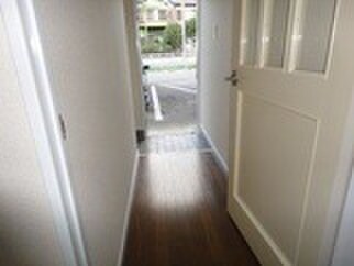 物件内観写真13　(廊下)