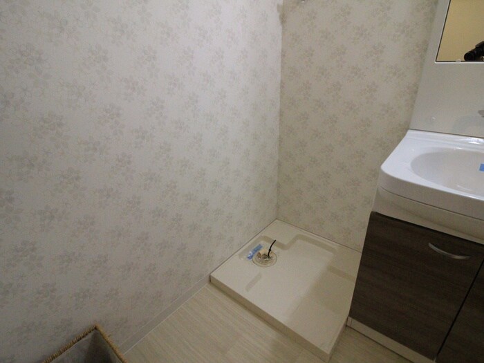 物件内観写真10　(洗濯機置場)