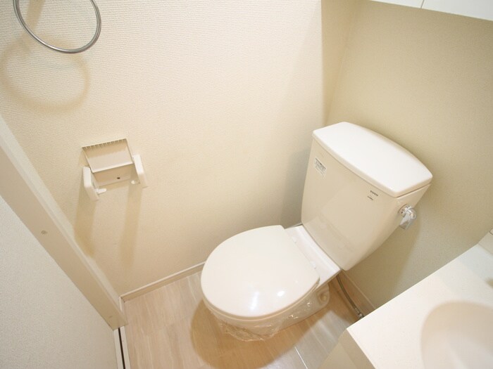 物件内観写真15　(トイレ)