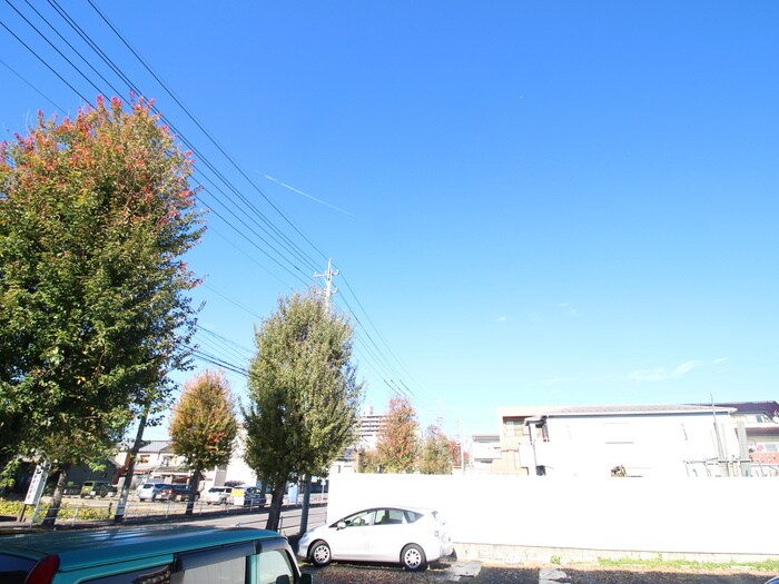 物件内観写真20　(室内からの展望)