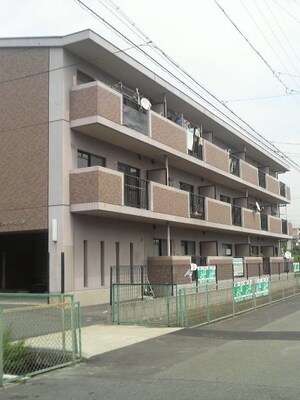 メルベ－ユ川畔外観写真