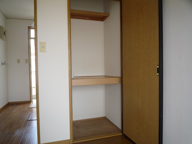 物件内観写真9　(収納)