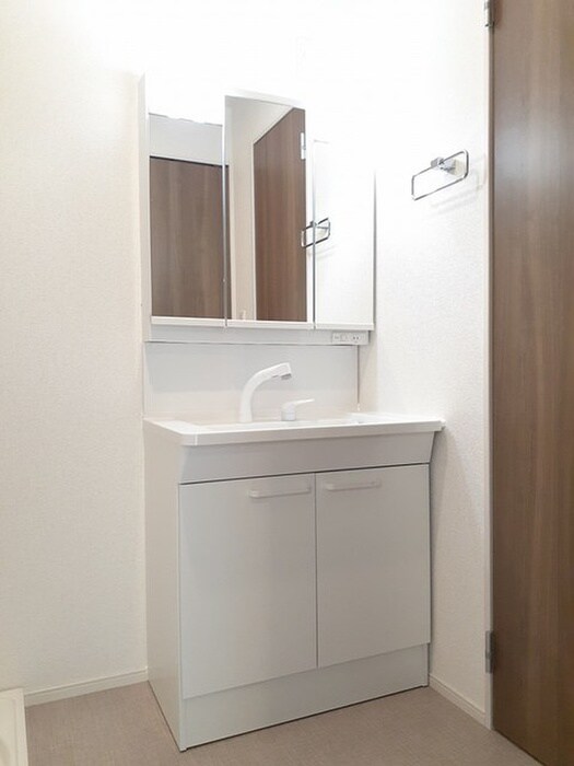 物件内観写真7　(洗面)