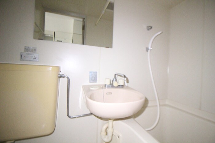 物件内観写真12　(洗面)