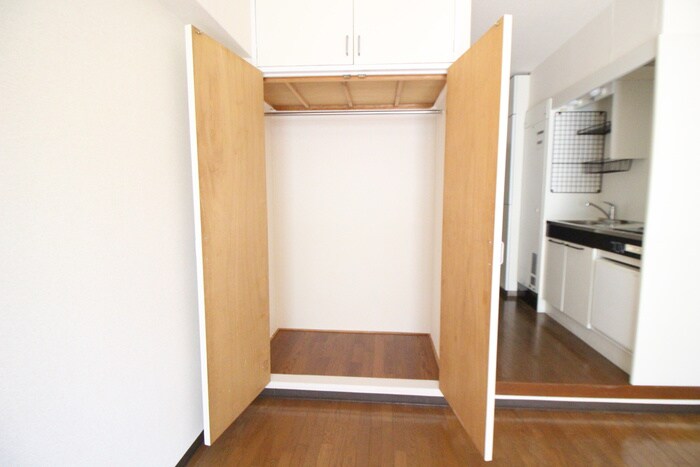 物件内観写真12　(収納)