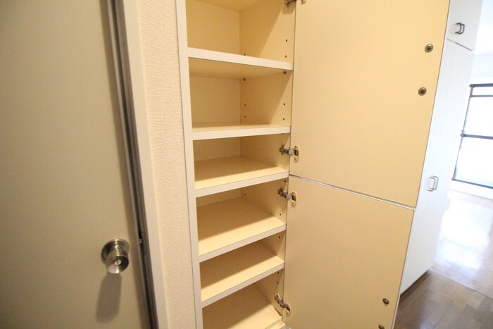 物件内観写真14　(収納)