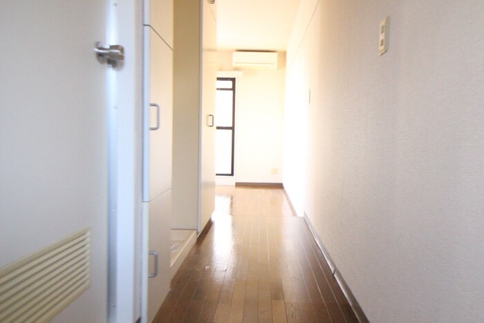物件内観写真15　(廊下)