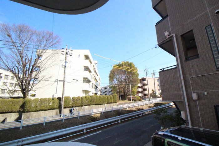 物件内観写真17　(室内からの展望)