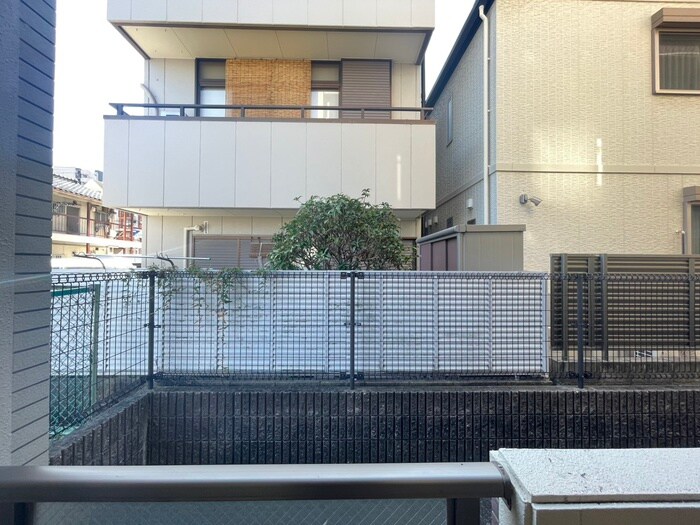 物件内観写真22　(室内からの展望)