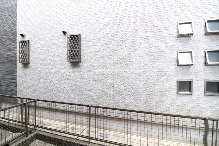 物件内観写真19　(室内からの展望)