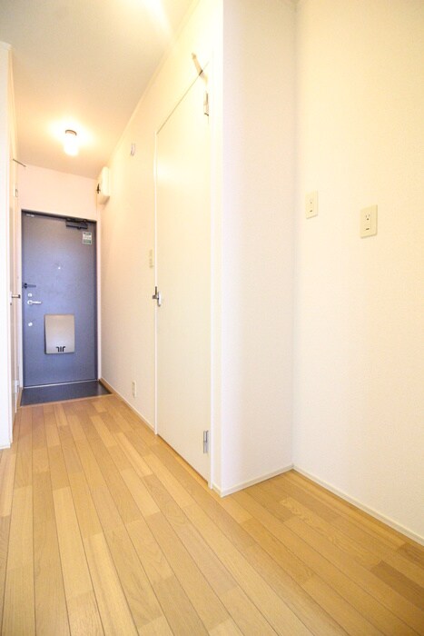 物件内観写真21　(廊下)