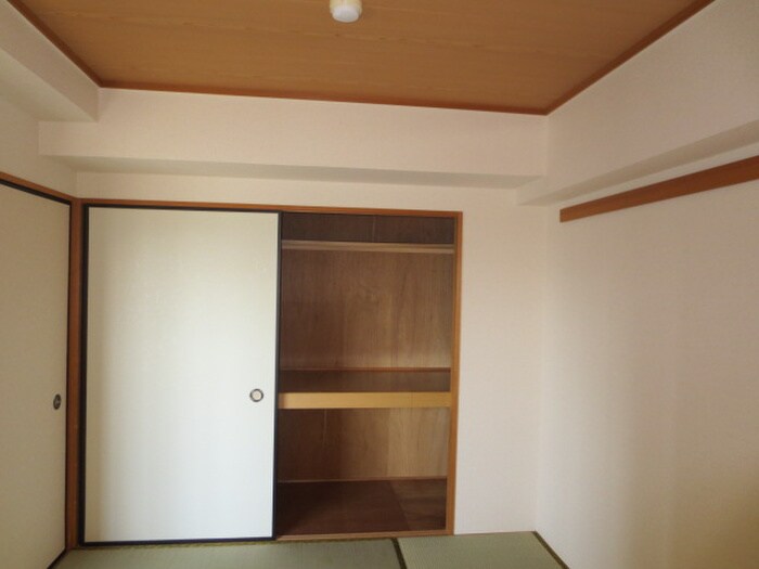 物件内観写真21　(収納)