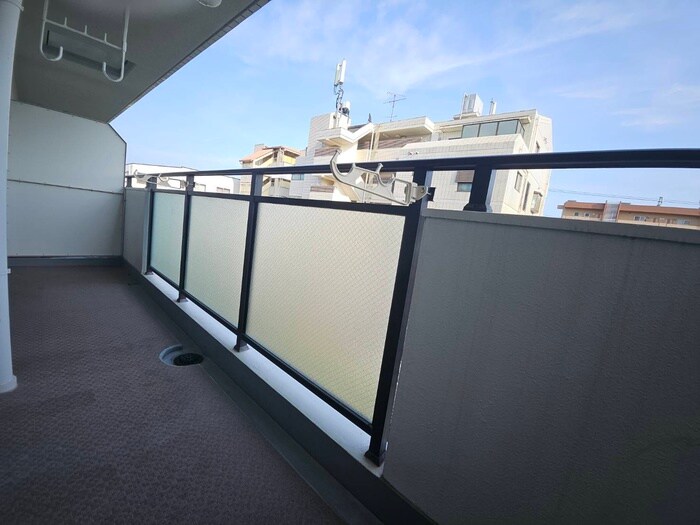 物件内観写真13　(ベランダ・バルコニー)