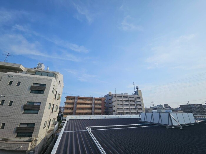 物件内観写真14　(室内からの展望)