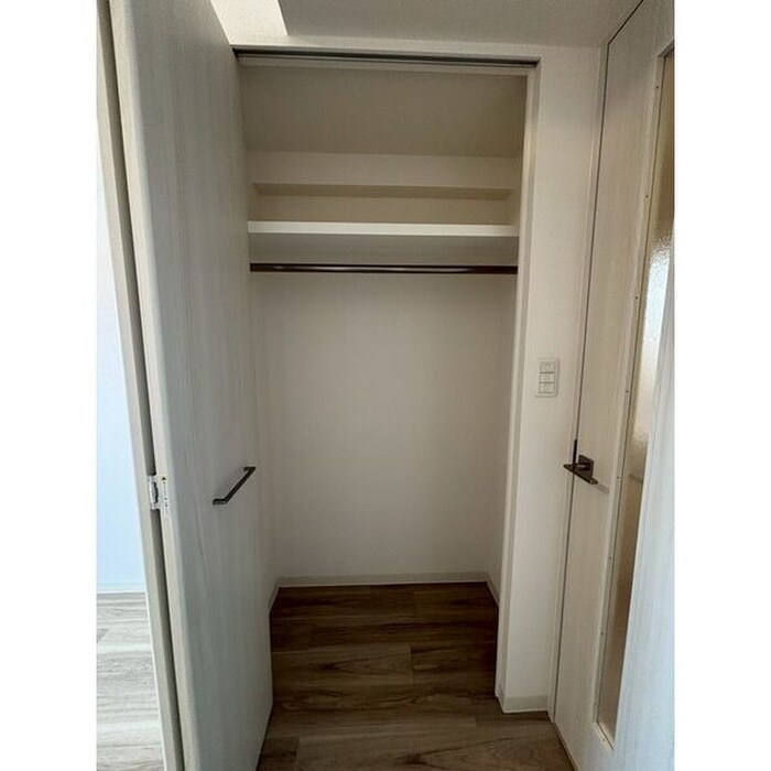 物件内観写真13　(廊下)