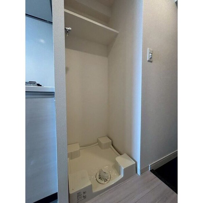 物件内観写真15　(洗濯機置場)