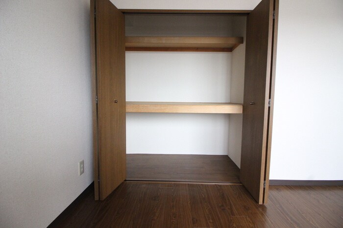 物件内観写真11　(収納)
