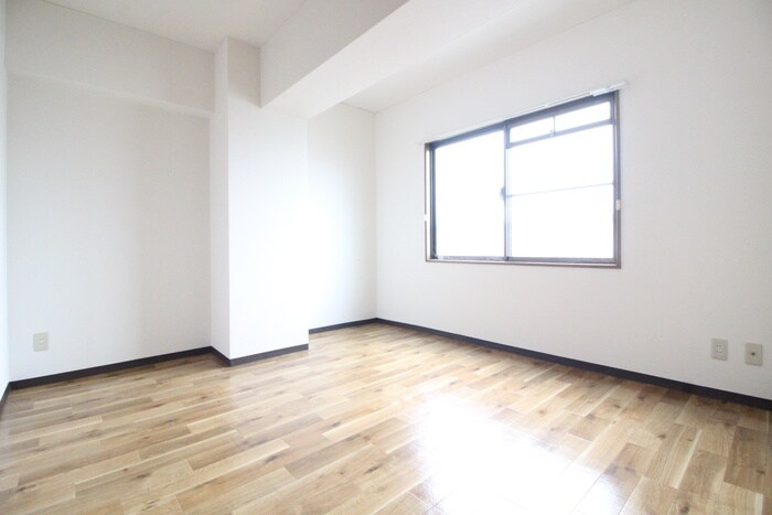 物件内観写真11　(居室)