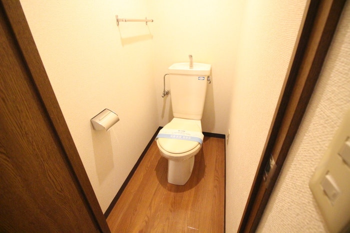 物件内観写真12　(トイレ)