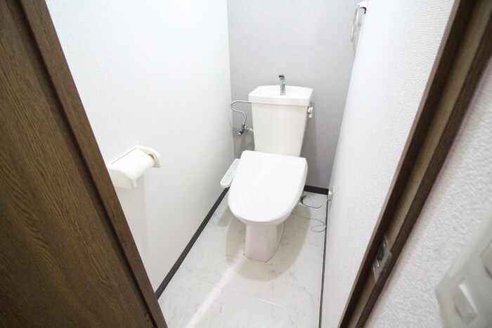 物件内観写真14　(トイレ)