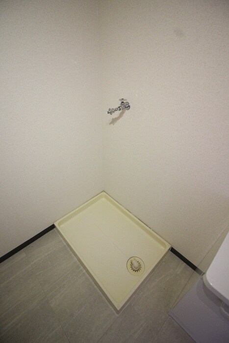 物件内観写真17　(洗濯機置場)