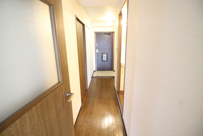 物件内観写真18　(廊下)