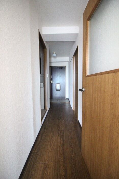 物件内観写真20　(廊下)