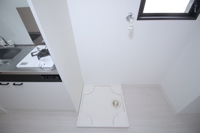 物件内観写真13　(洗濯機置場)