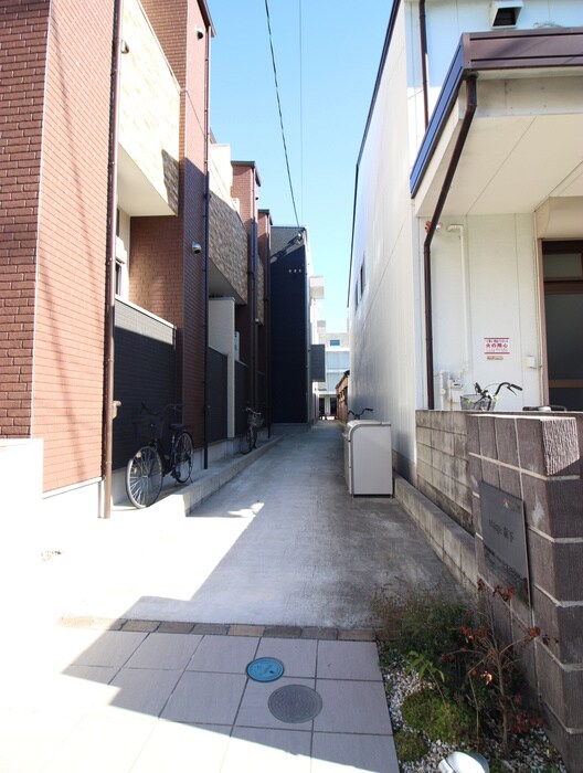 物件外観写真5　(駐輪場)