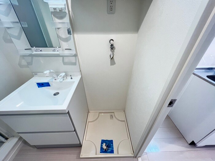 物件内観写真14　(洗濯機置場)