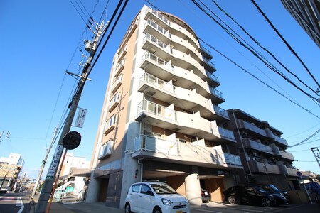 ＧＡＵＤＩ　シンエイ外観写真
