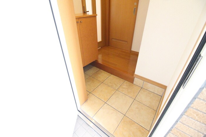 物件内観写真20　(玄関)