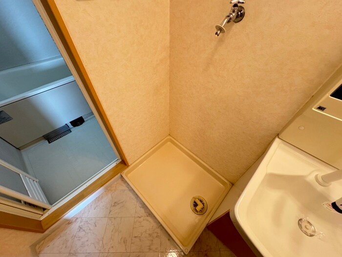 物件内観写真22　(洗濯機置場)