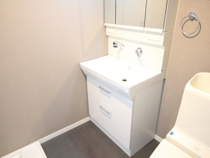 物件内観写真12　(洗面)