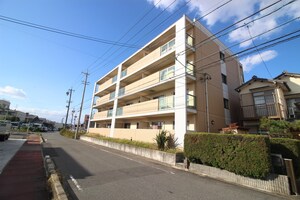 ラ・コントレ21外観写真
