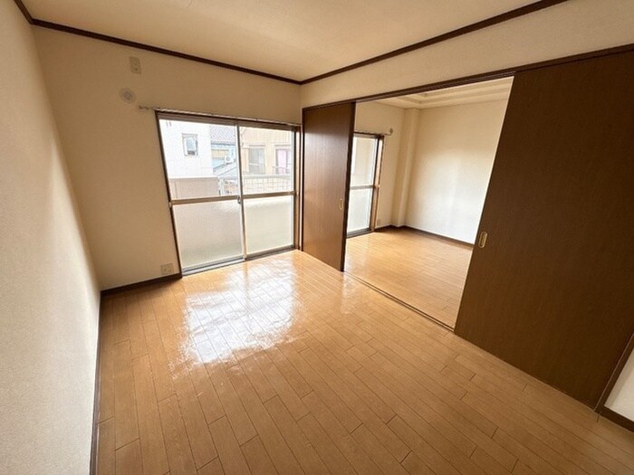 物件内観写真8　(居室)