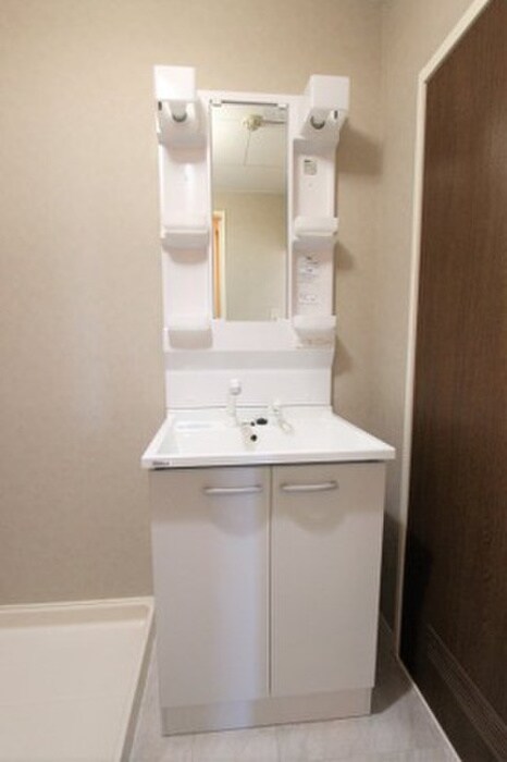 物件内観写真8　(洗面)