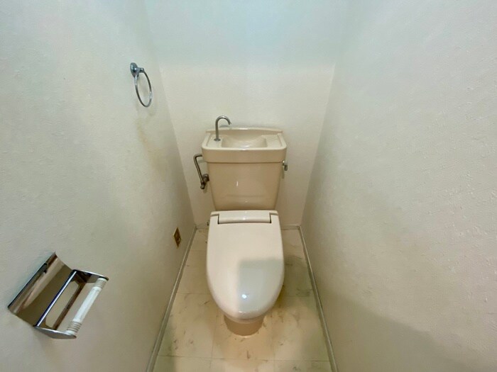 物件内観写真14　(トイレ)