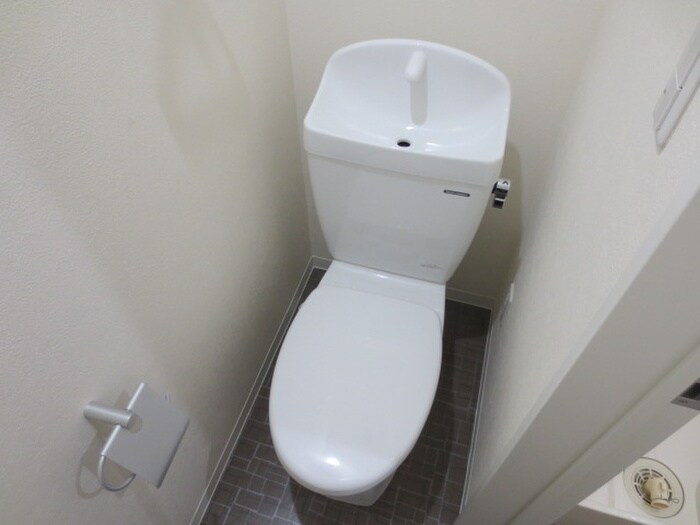 物件内観写真12　(トイレ)