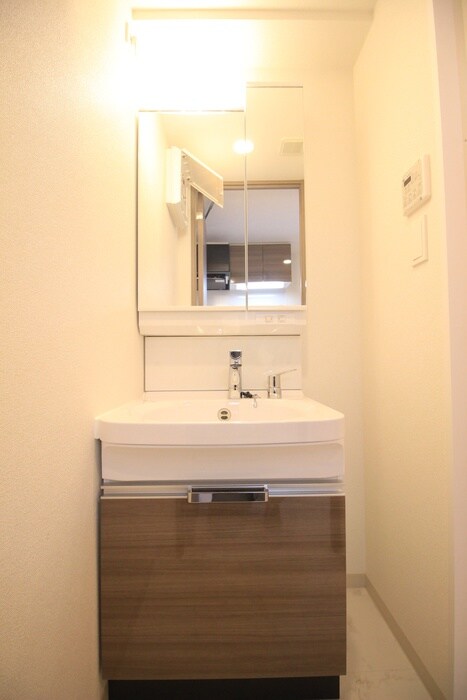 物件内観写真5　(洗面)